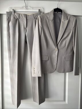 THEORY *Complete Suit* Jacket Pants All-Season Stretch Wool sz 4 + 2 Taupe